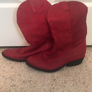 Red cowgirl boots